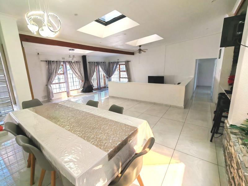 5 Bedroom Property for Sale in Welgelegen Western Cape
